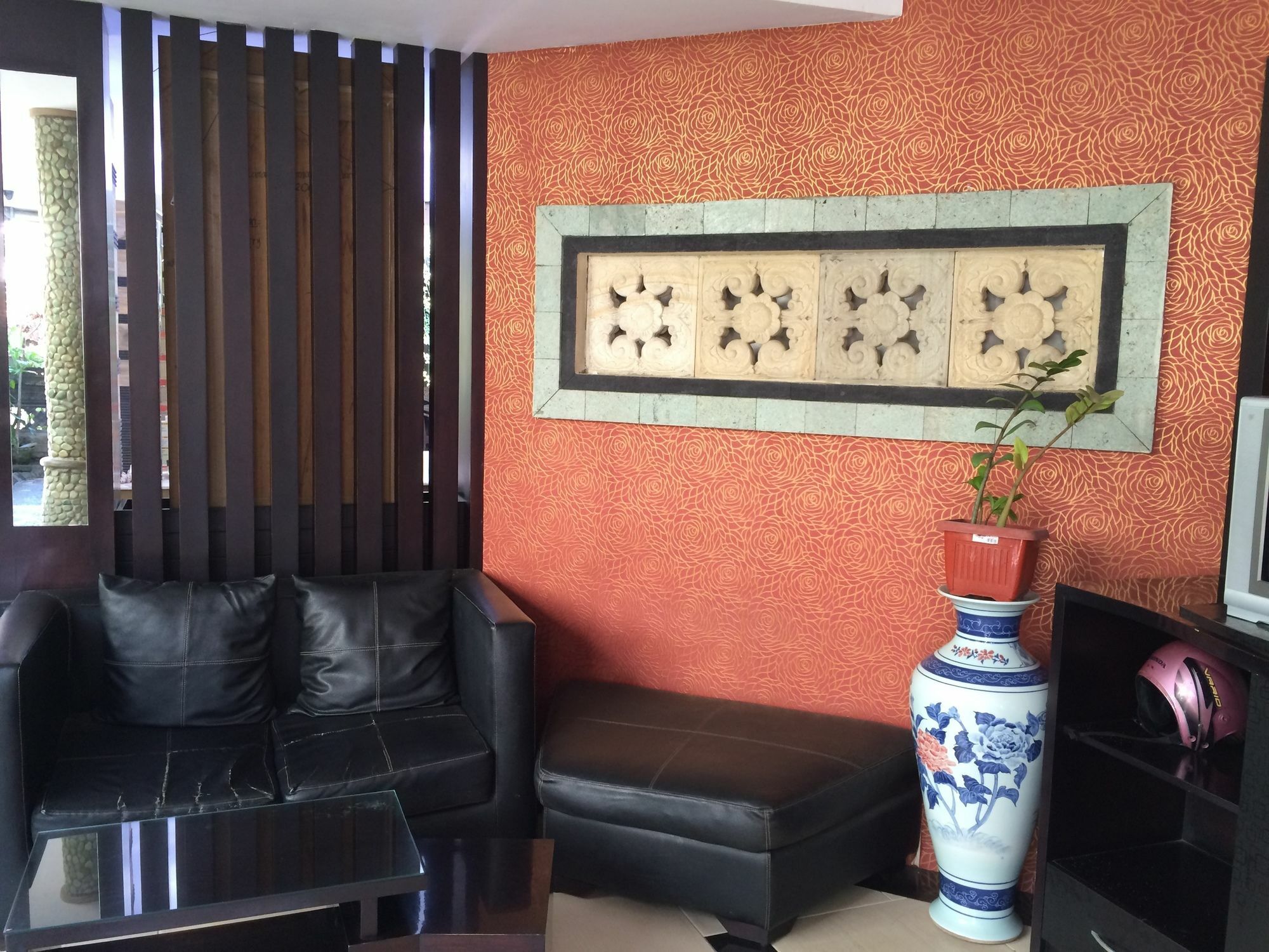 Sri Ratu Hotel เลอกีอัน ภายนอก รูปภาพ